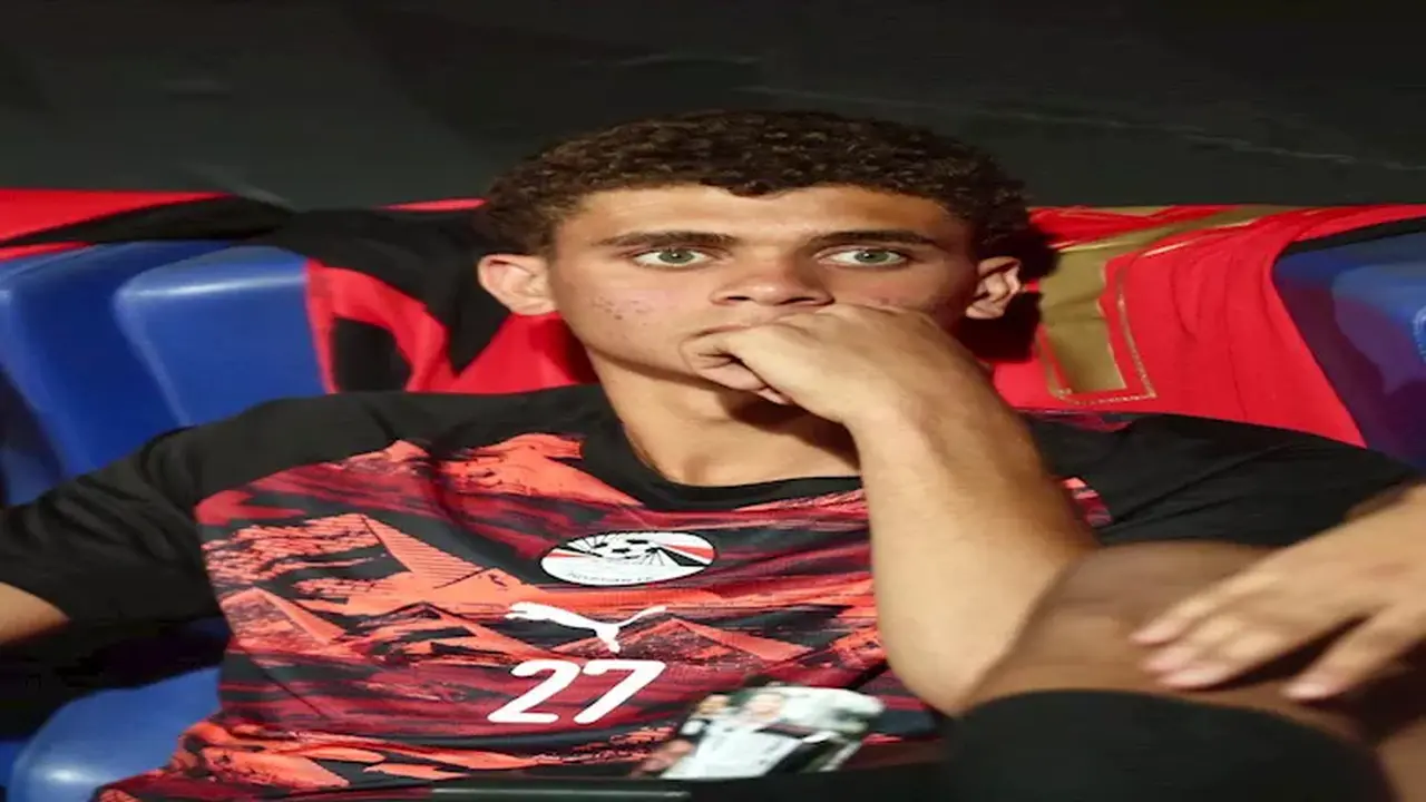 ظهور لافت لحمزة عبدالكريم مع منتخب مصر في 10 صور جديدة